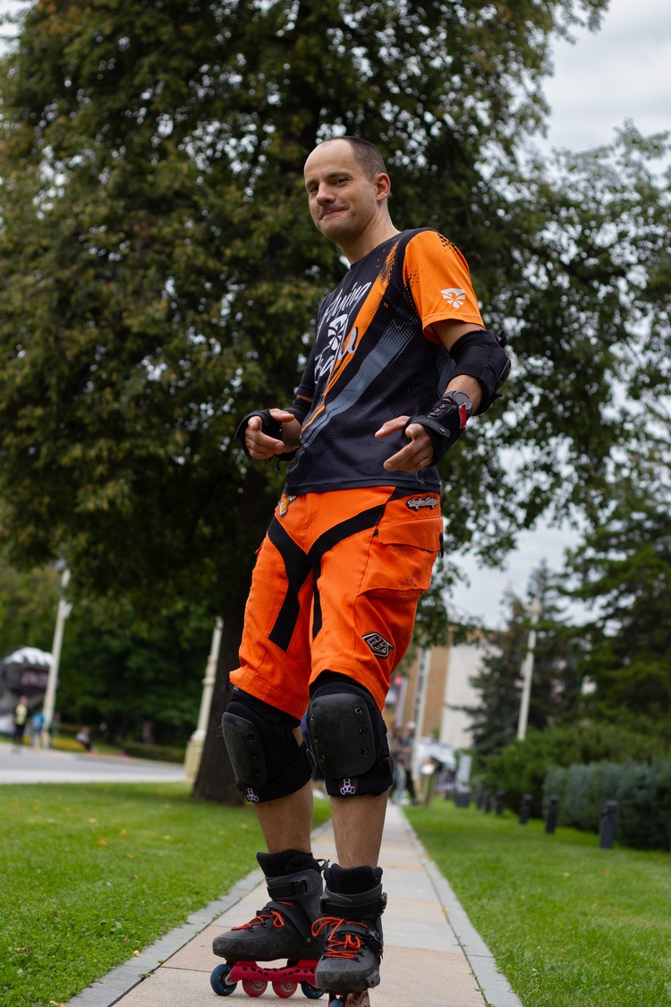 Дмитрий Шкутов